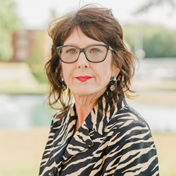 Kenda Shindler